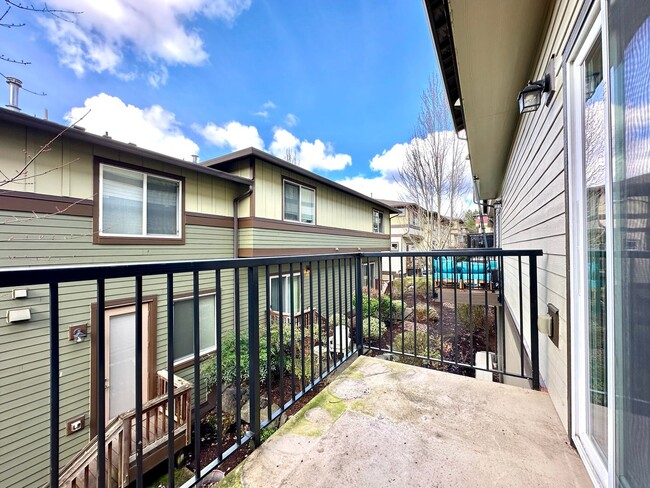 Building Photo - 3bd/2.5ba Bothell Townhome