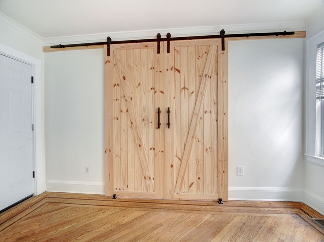 Building Photo - 97 La France Ave