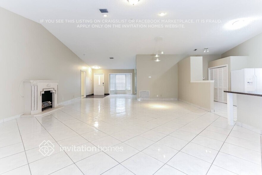 Building Photo - 9575 NW 25th Ct