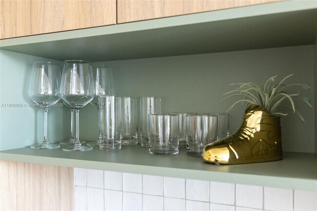 Building Photo - 159 NE 6th St