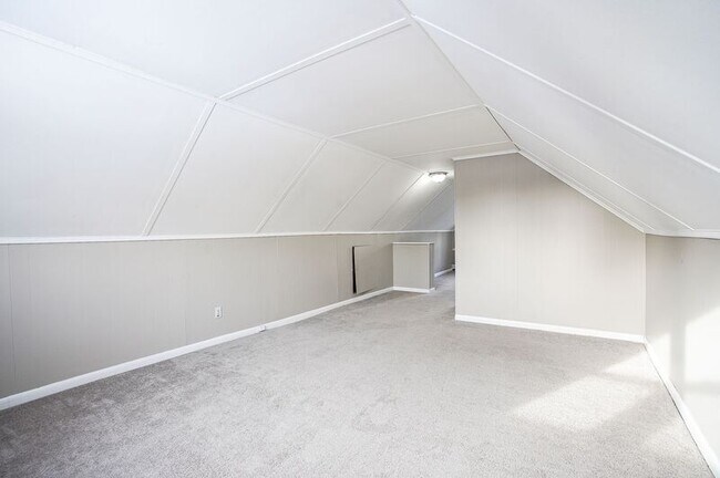 Building Photo - 27 Campbell Dr