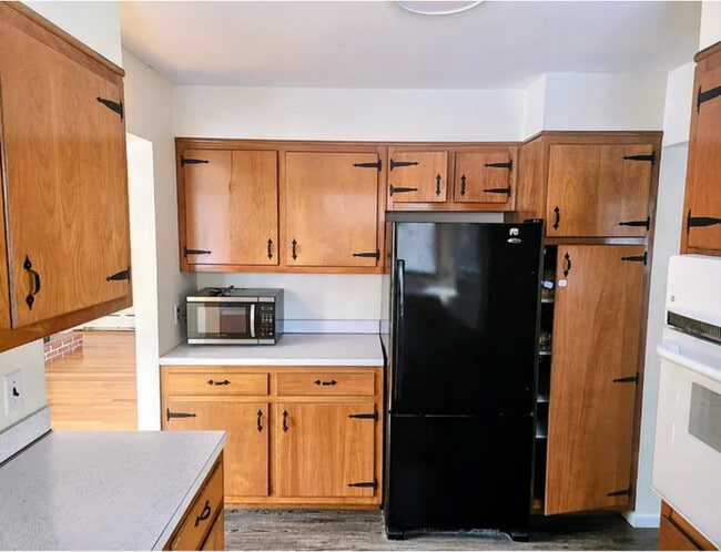 Building Photo - 9 Ridgeland Rd