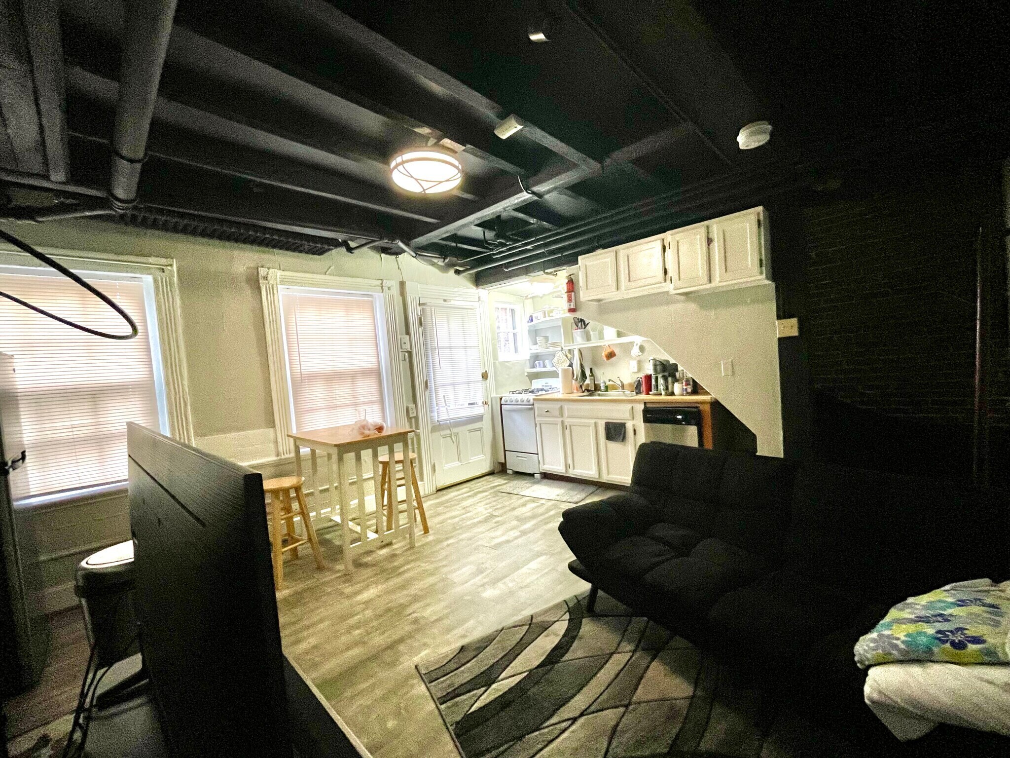 Building Photo - 5 Champney Pl