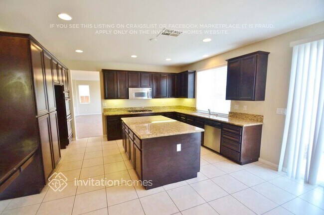 Building Photo - 27768 Elderberry St