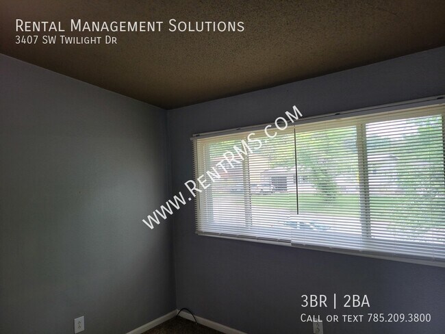 Building Photo - 3407 SW Twilight Dr
