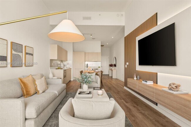 Building Photo - 501 NE 31st St