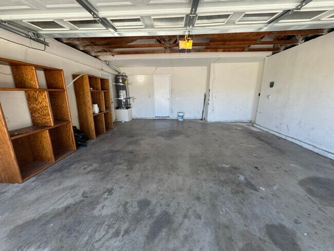 Building Photo - 409 Wimbledon Dr