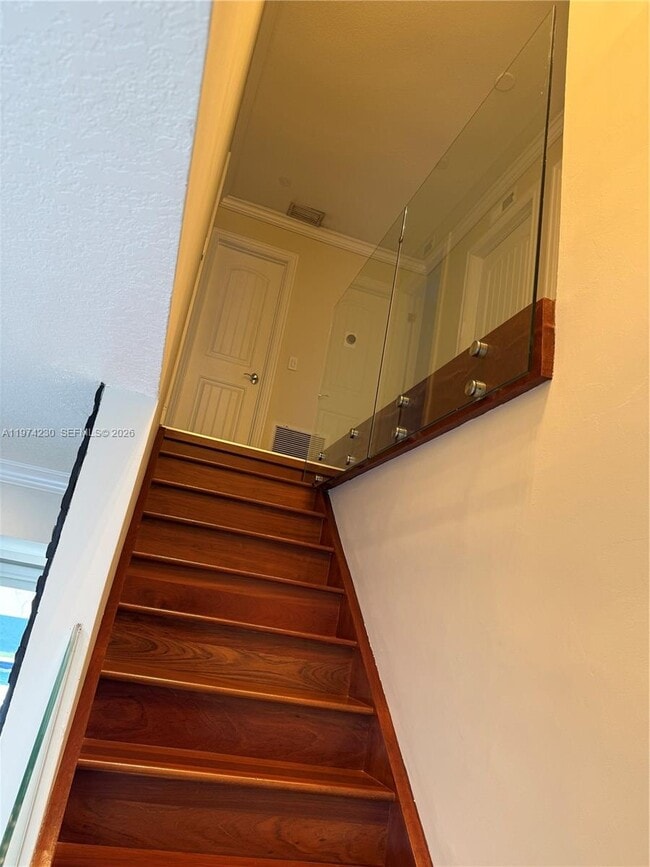 Building Photo - 6951 W Wedgewood Ave