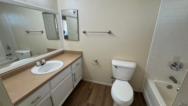 Building Photo - 8573 E 25th St