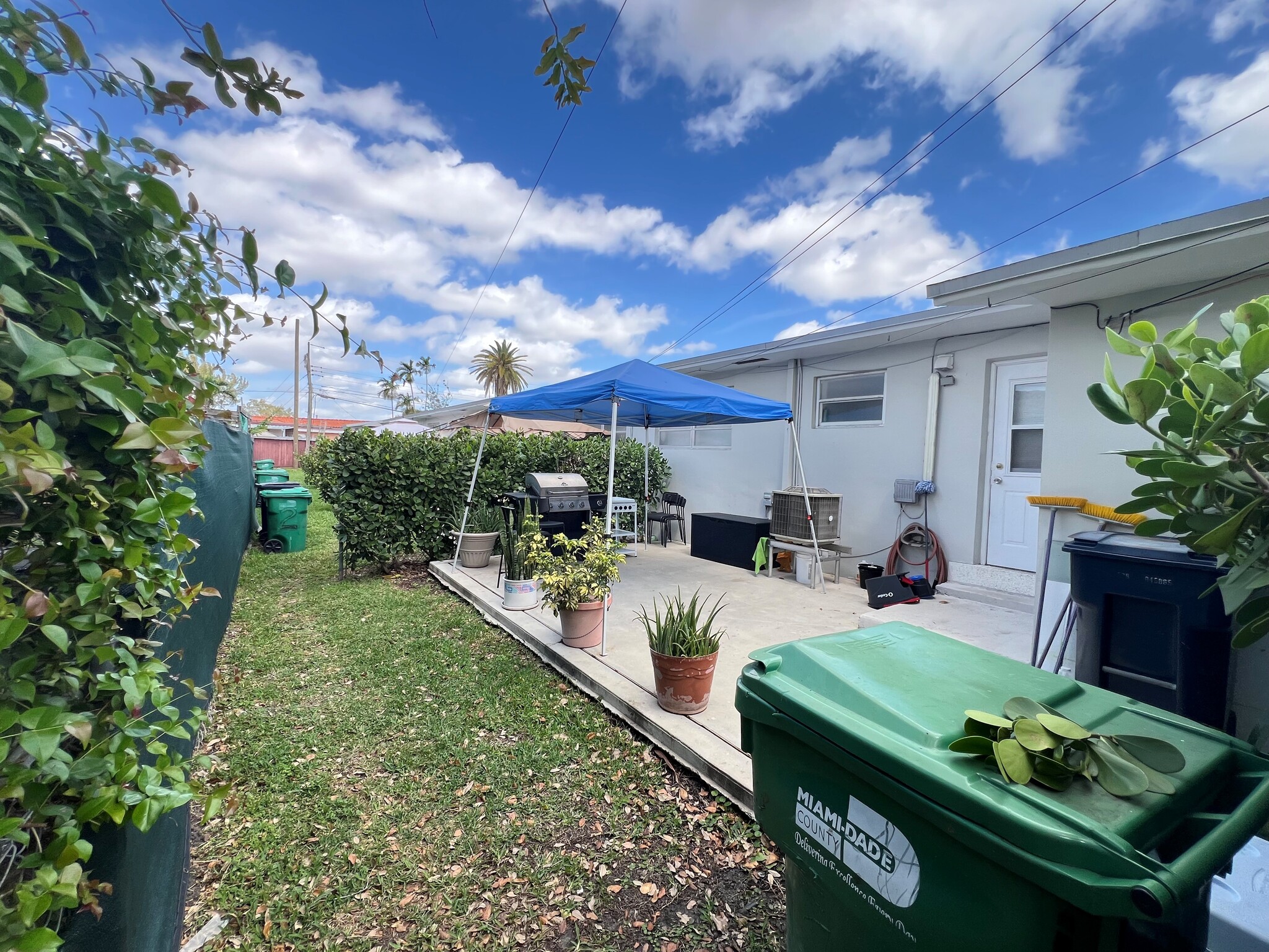 Backyard Patio for barbques - 7179 SW 21st St