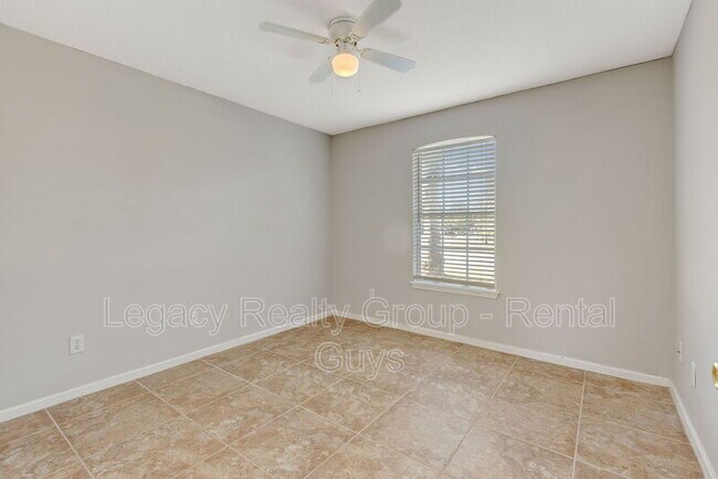 Building Photo - 12312 Harbor Winds Dr N