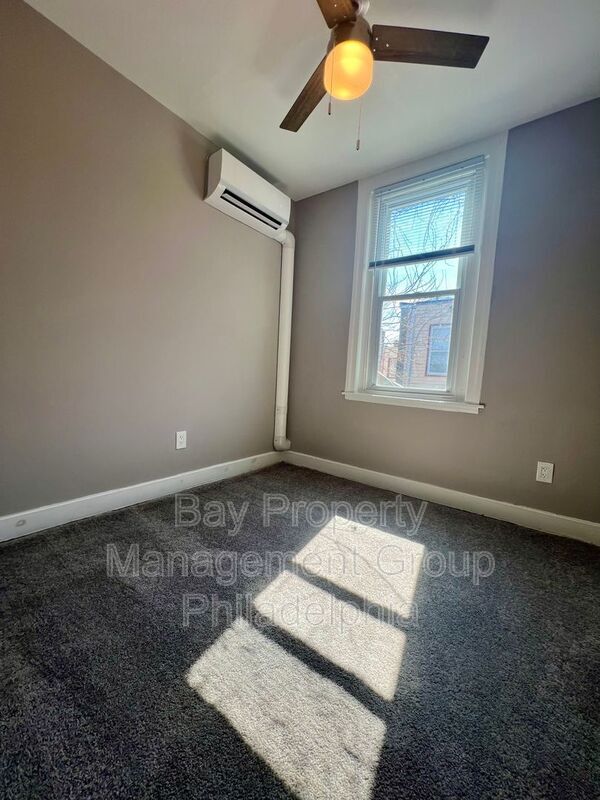 Building Photo - 2022 W Toronto St