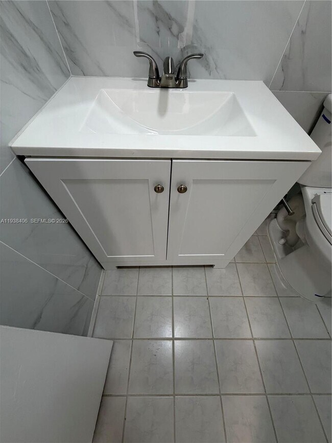 Building Photo - 200 172nd St