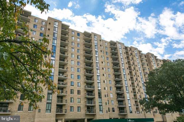 Building Photo - 4500 S Four Mile Run Dr