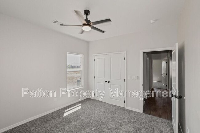 Building Photo - 17900 Lone Ranch Rd