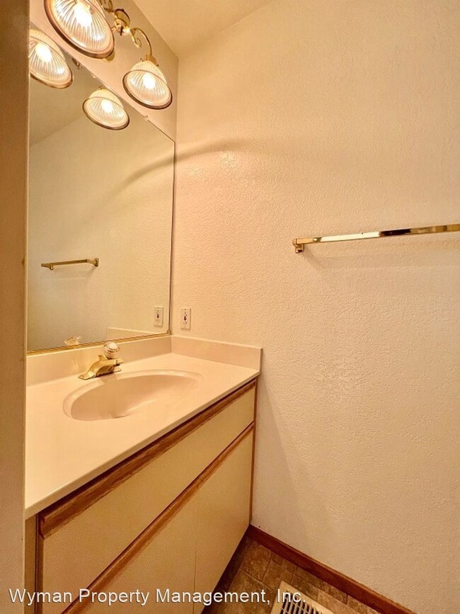Building Photo - 2 br, 2.5 bath House - 36 Valley Club Circle