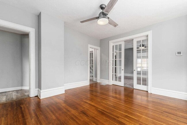 Building Photo - 2339 Summit St