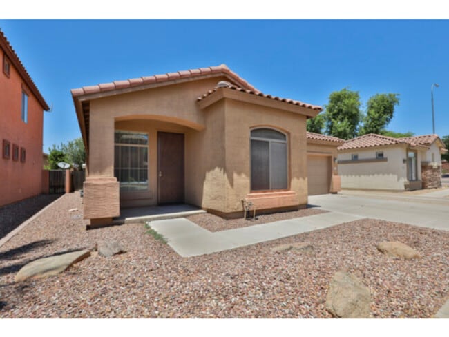 Building Photo - Cute Chandler Home