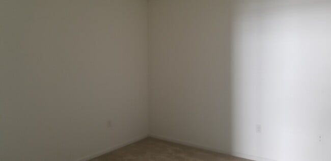 Building Photo - 4316 Hillingdon Bnd