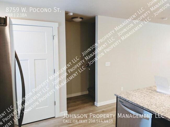 Building Photo - 8759 W Pocono St