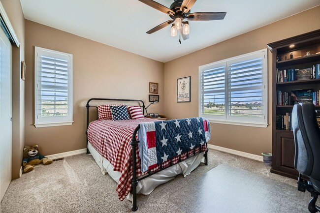 Building Photo - Luxury Living with Front Range Views, Hot ...