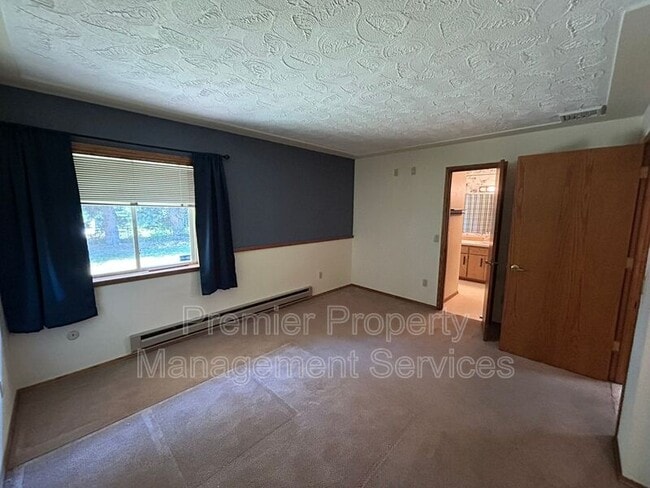 Building Photo - 3406 Quinella Dr