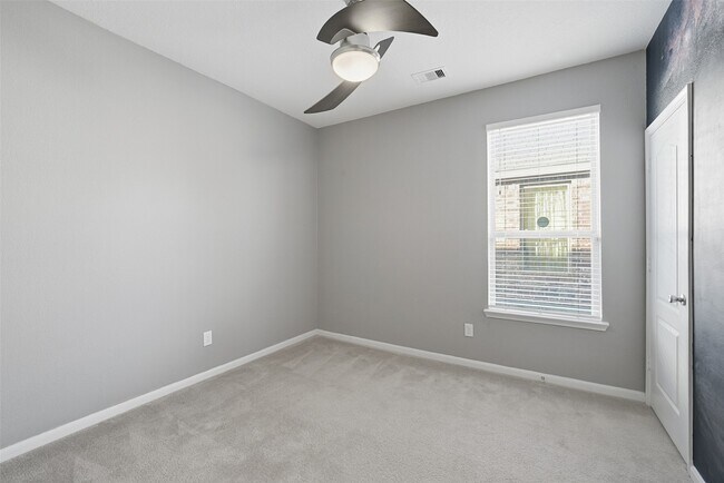 Building Photo - 8123 Cheyenne Hills Trail