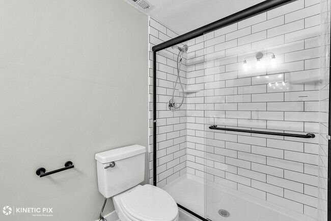 Building Photo - 1 S Leavitt St