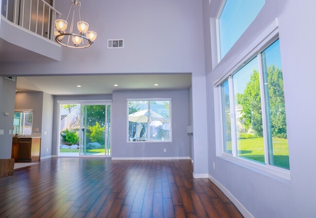 Building Photo - 14560 Flagstone Ct