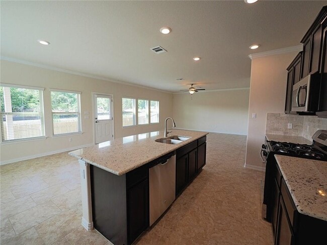 Building Photo - 1308 Camino Ct