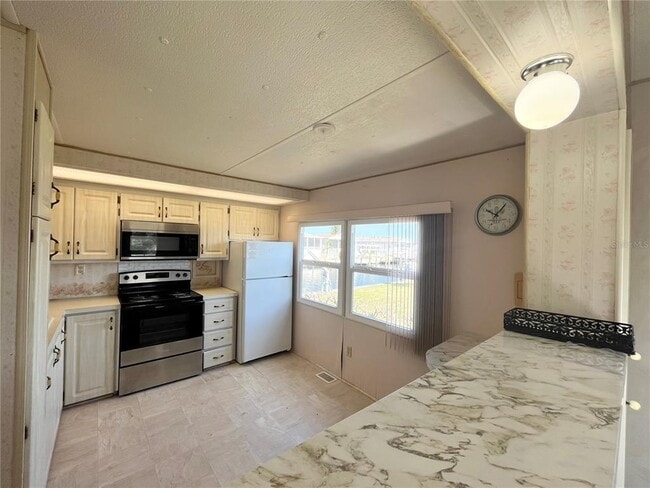 Building Photo - 1213 31st Ave W