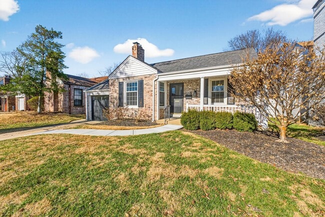 Building Photo - 8609 Rosalie Ave