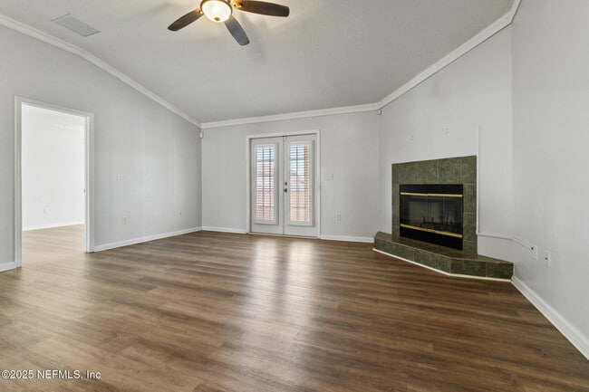 Building Photo - 3265 Woodglen Dr