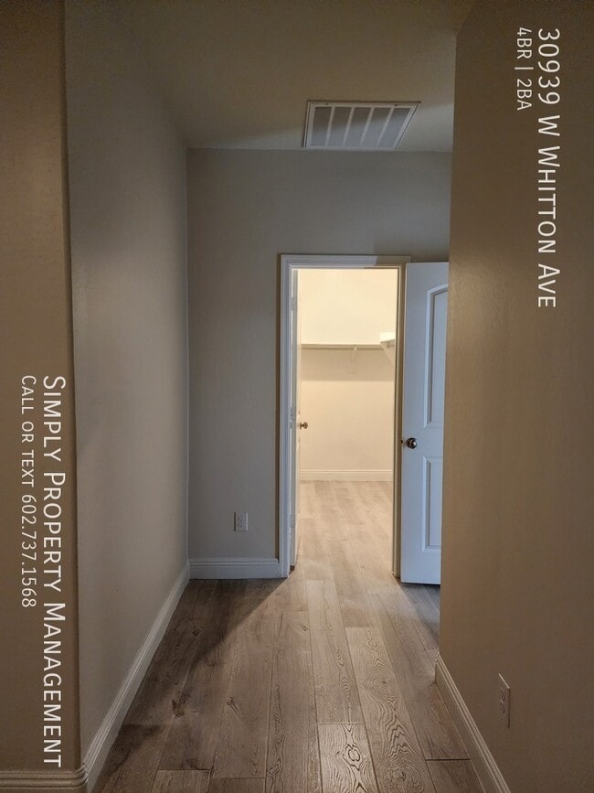 Building Photo - 30939 W Whitton Ave
