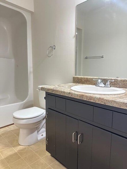 Building Photo - 3405 Westside Dr NW