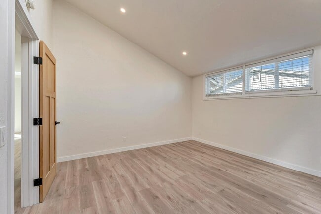 Building Photo - 2668 Quartz St