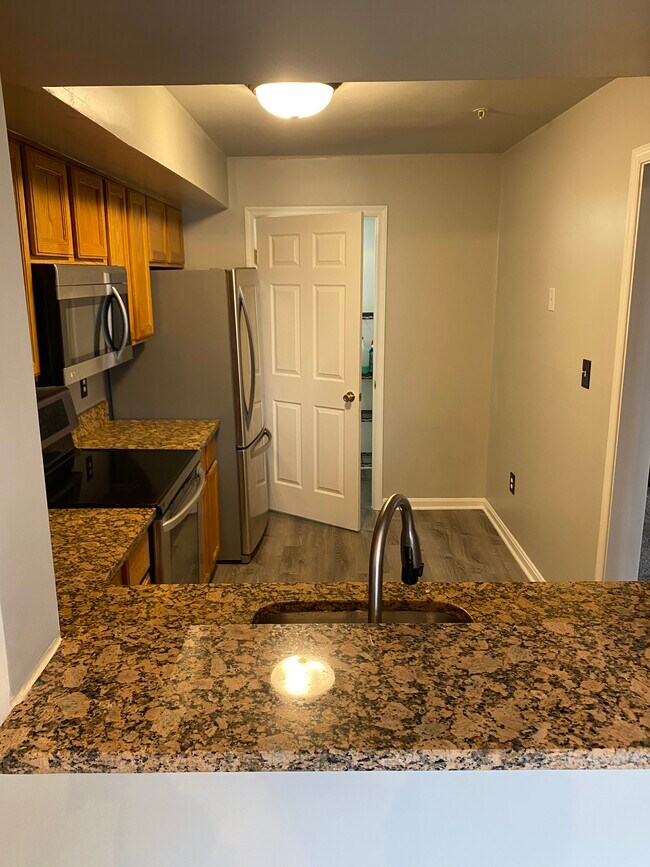 Building Photo - 4702 King John Way