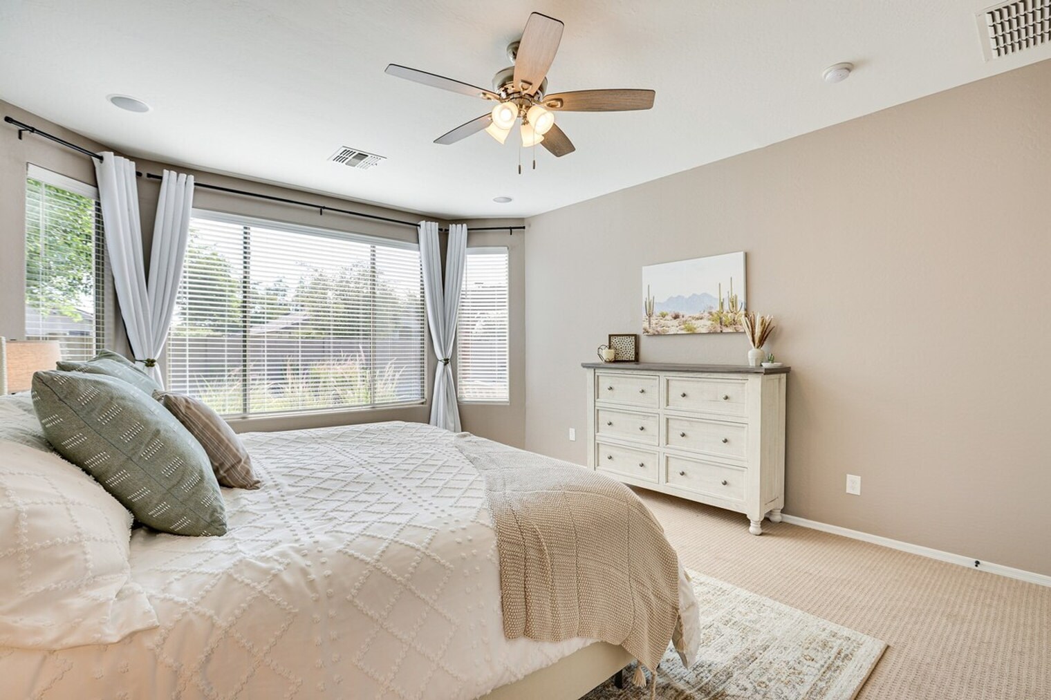 Building Photo - 14973 N 135th Dr