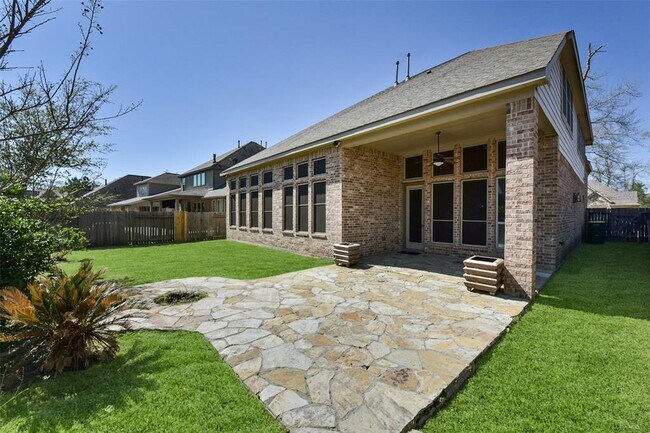Building Photo - 23426 Millbrook Dr