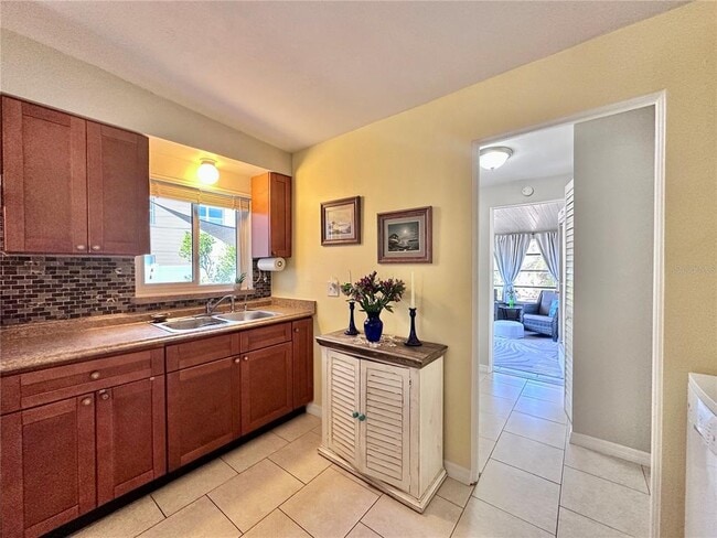 Building Photo - 5417 Jersey Ave S