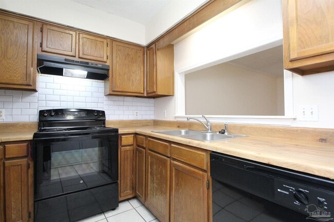 Building Photo - 10150 Vixen Pl