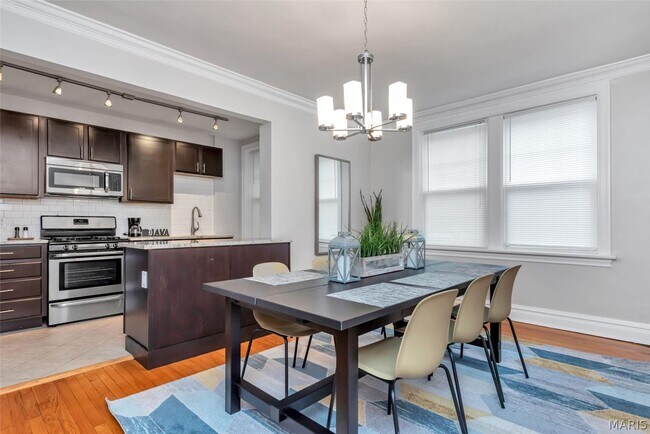 Building Photo - 7557 Buckingham Dr