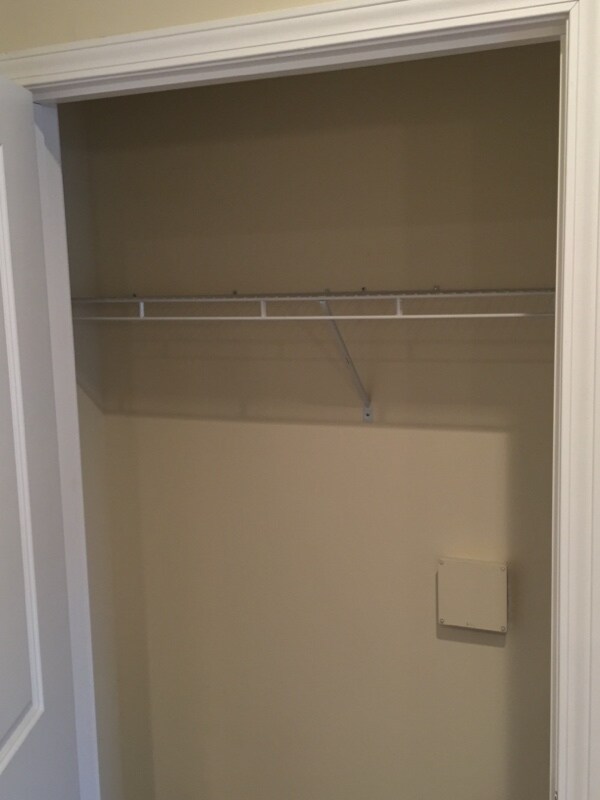 Building Photo - 502 Dickinson St