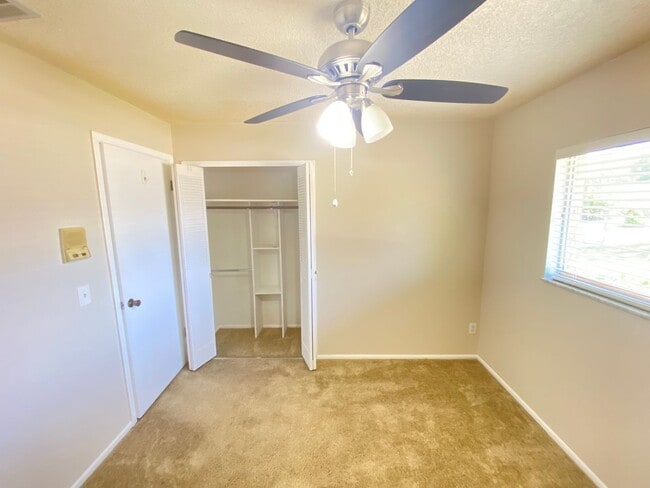 Building Photo - 603 Pheasant Ave