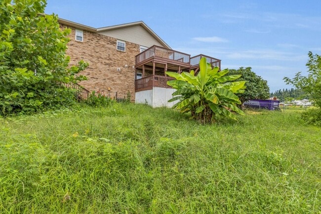 Building Photo - 7918 Holly Hills Dr