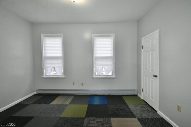 Building Photo - 659 S 17th St