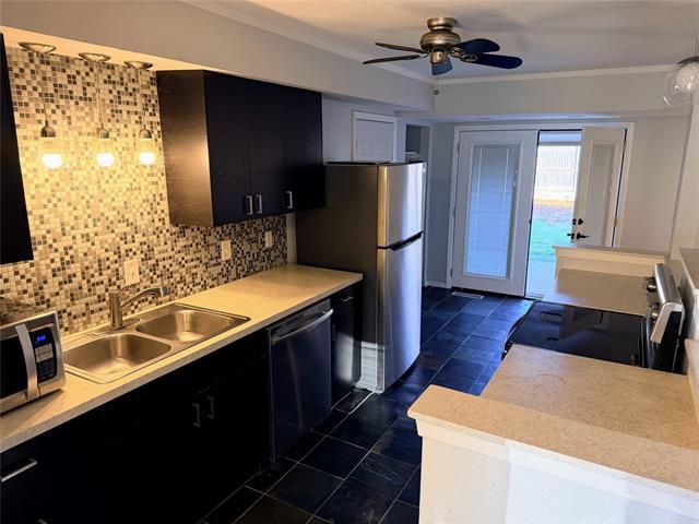 Building Photo - 3518 Windsor St