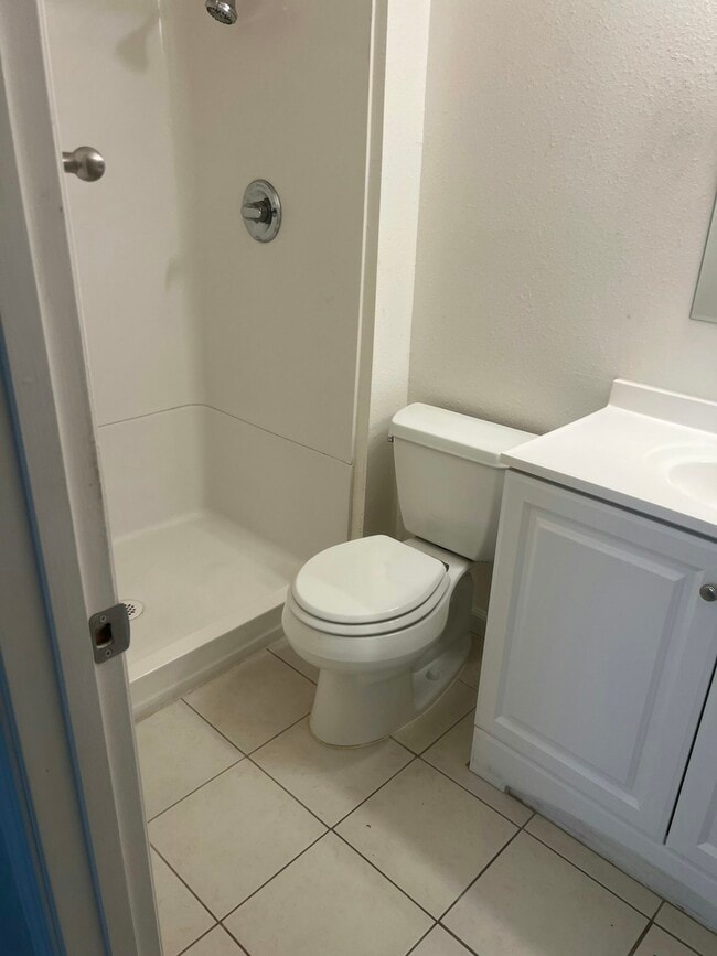 Building Photo - 3437 Viking Dr