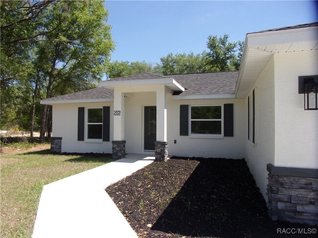 Building Photo - 916 N Independence Hwy