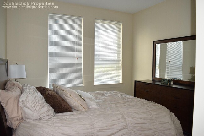 Building Photo - 180 Eastern Ave